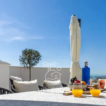 Higueronrentals Horizon Penthouse *