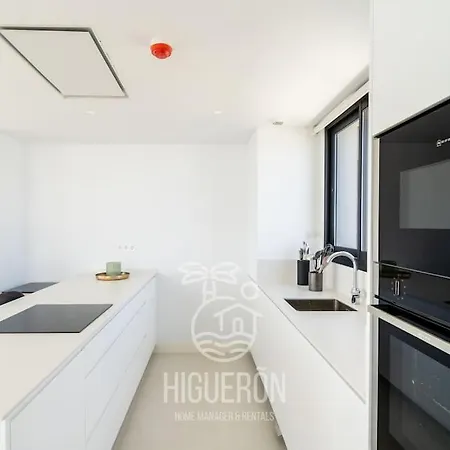 Apartment Higueronrentals Horizon Penthouse
