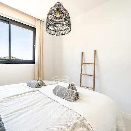 Apartment Higueronrentals Horizon Penthouse