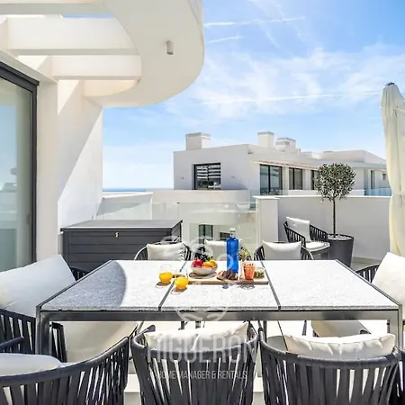 Apartment Higueronrentals Horizon Penthouse